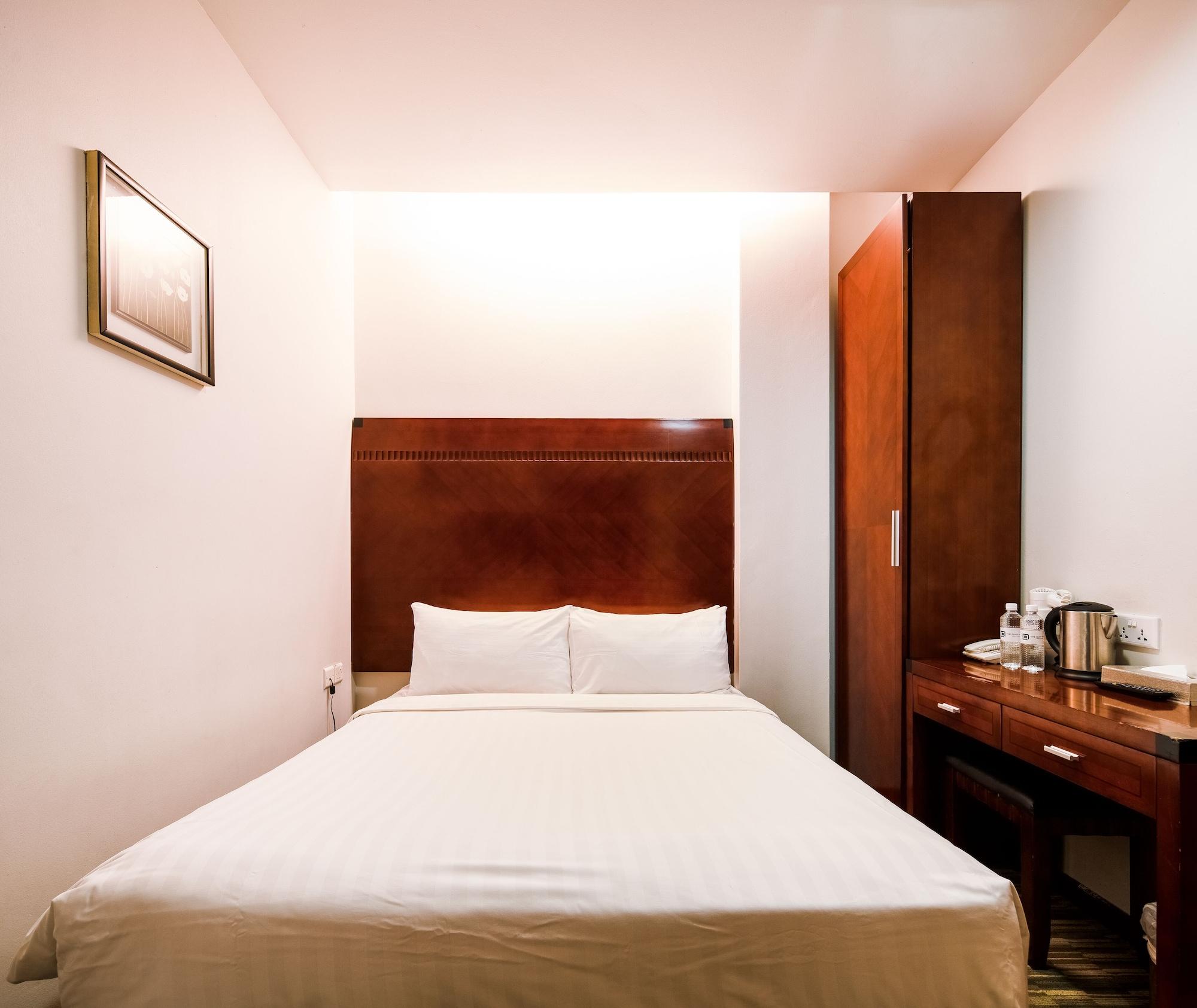 The Quay West Coast Khách sạn 3*