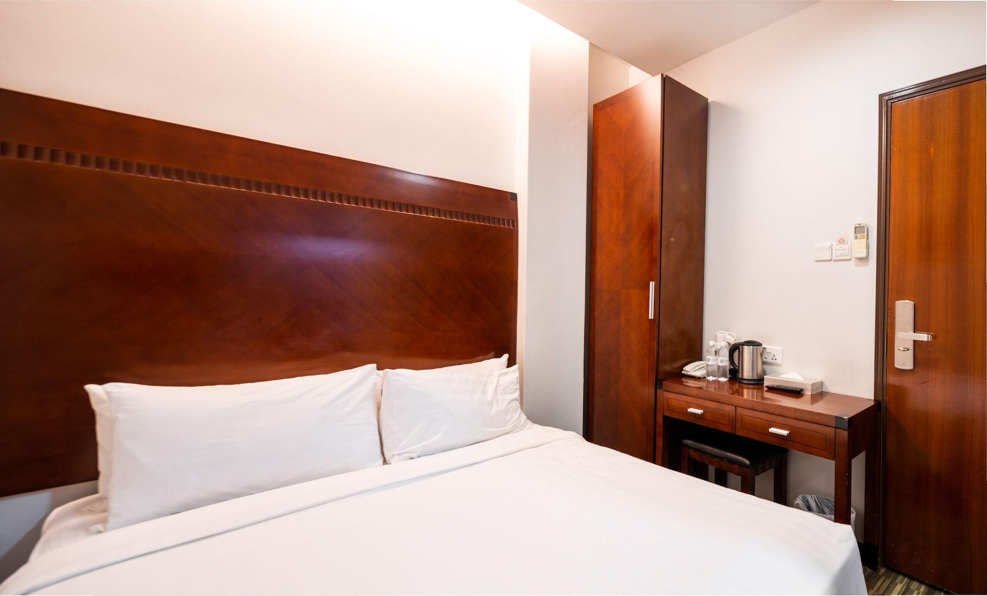 The Quay West Coast Khách sạn 3*