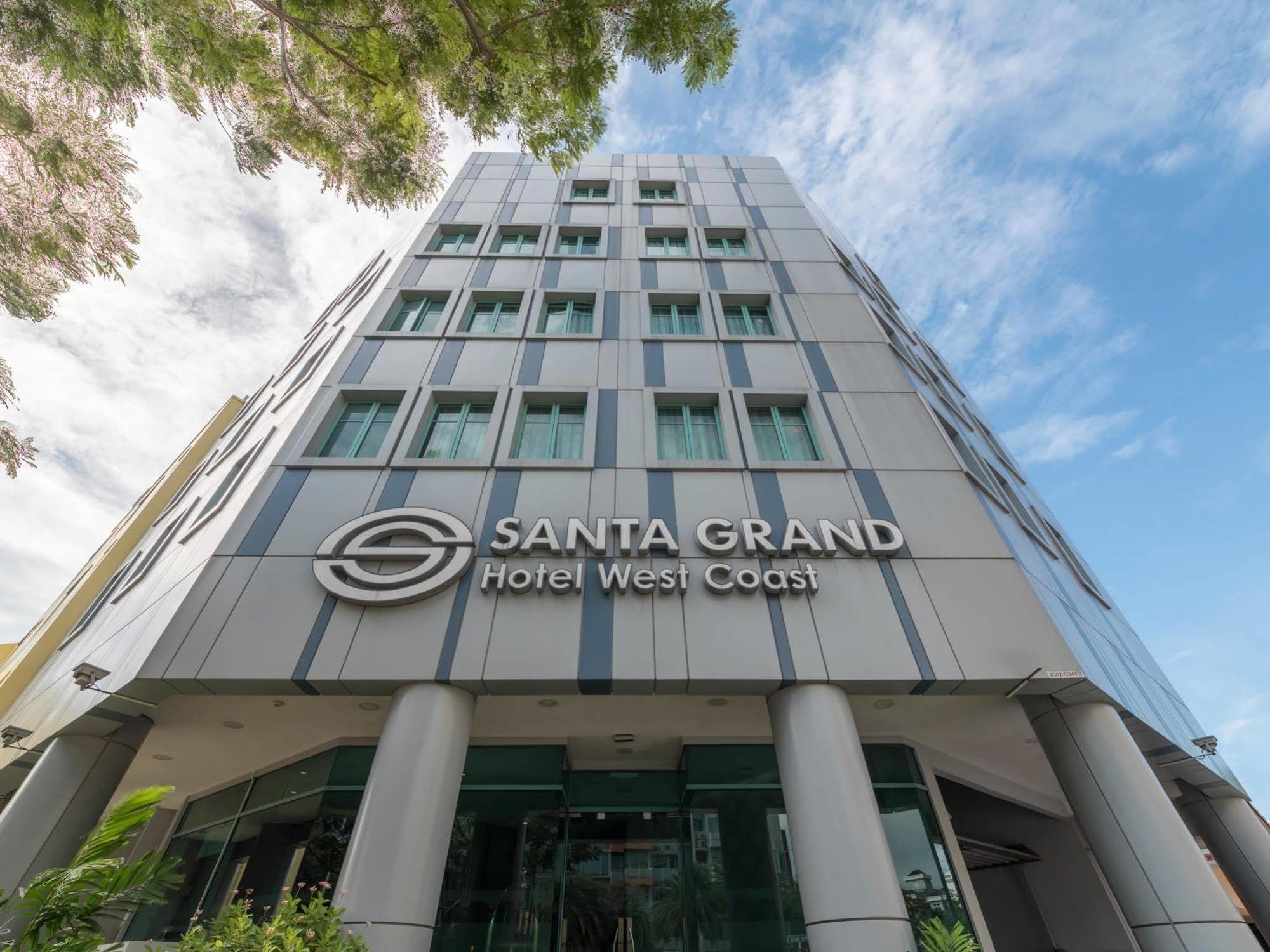 Khách sạn The Quay West Coast 3*